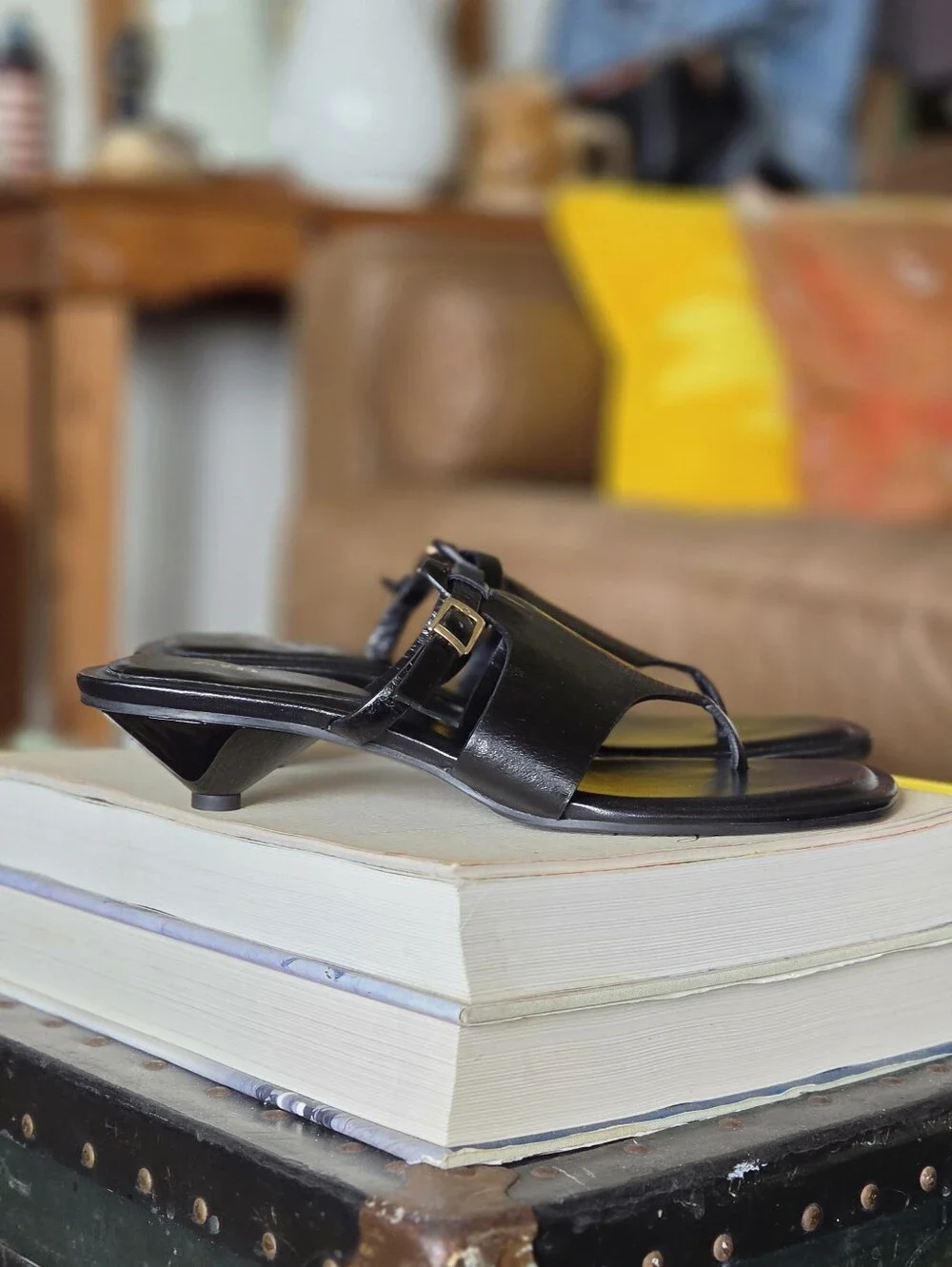 Zara Black Patent Kitten Heel Thong Sandals - Dress Sandals - Picture 1 of 7
